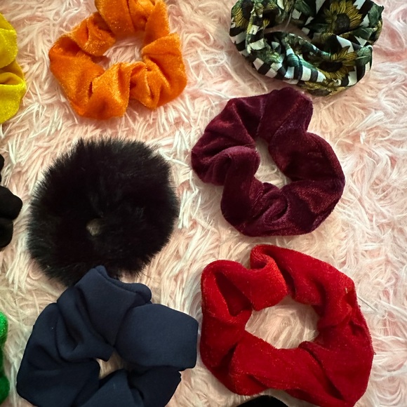 Scrunchie Lot - Picture 7 of 7